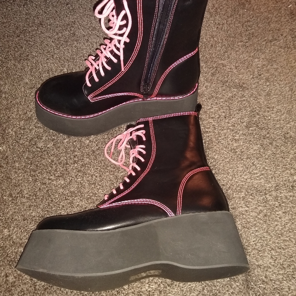 Dolls kill boots